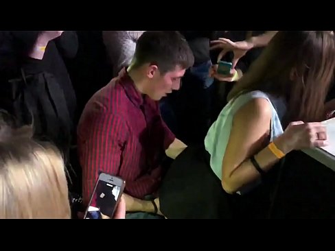 ❤️ Sessu reale in una discoteca russa. Una ragazza russa di 18 anni in l'anu è a vagina scopata in una discoteca ️❌ Pornografia dura à porn co.porngameshub.ru ﹏