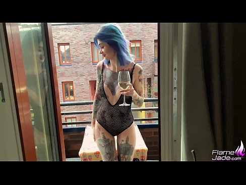 ❤️ Ragazza tremenda chì succhia cù una bocca è cazzo appassionatamente sottu à u celu apertu ️❌ Pornografia dura à porn co.porngameshub.ru ﹏